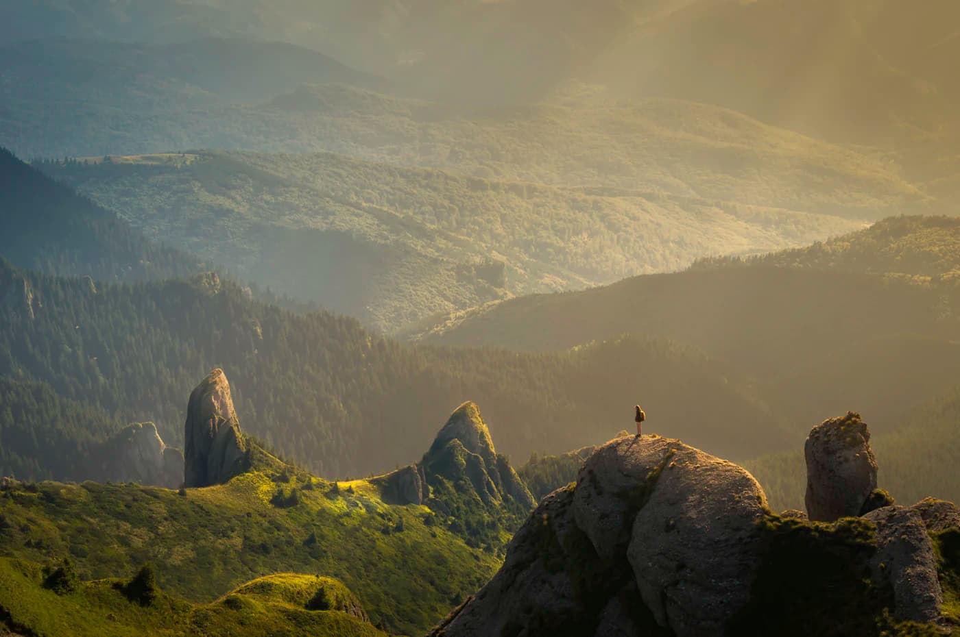 Paisagem terrestre vista do alto, imagem ilustrativa sobre ciência da Terra.